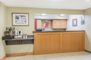 Hotel Super 8 Motel - Panama City