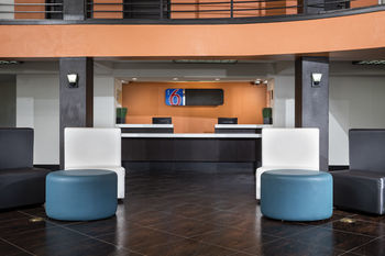 Clarion Hotel Near Home Depot Center