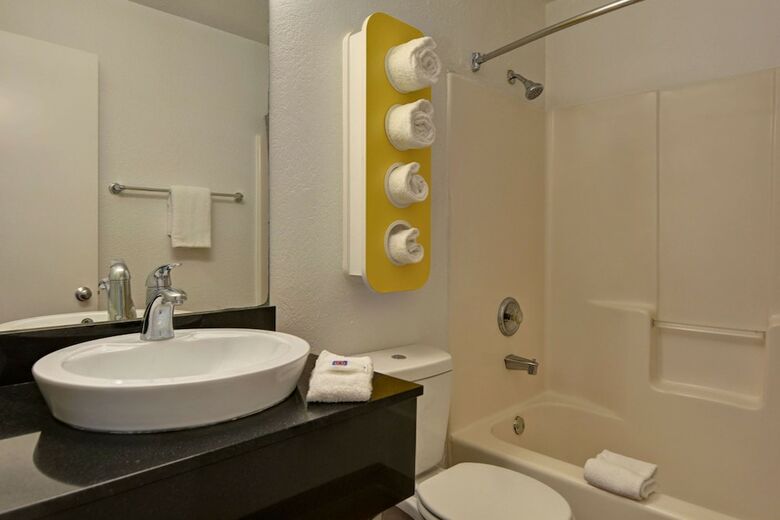 Hotel Motel 6 Cocoa Beach