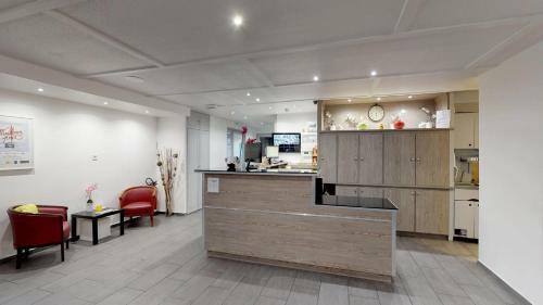Hotel Campanile Chantilly Sud - Luzarches