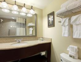Hotel Wingate Inn & Suites