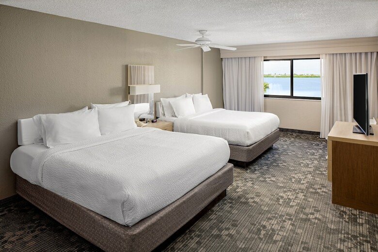 Hotel Courtyard By Marriott Key West Waterfront