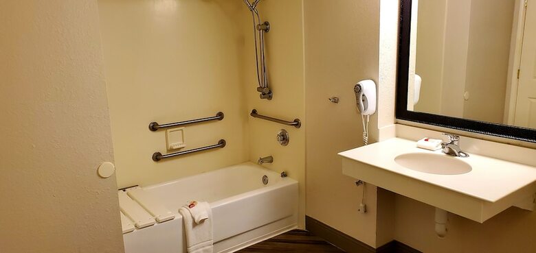 Hotel Days Inn By Wyndham Gainesville University I-75