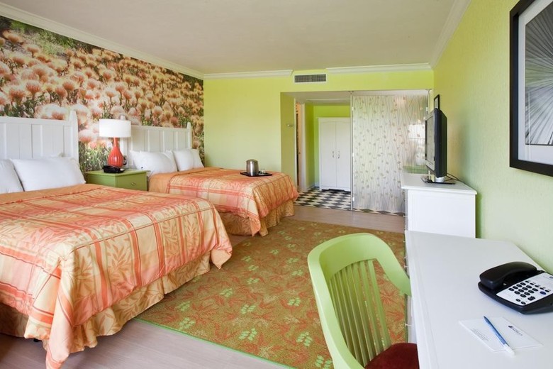 Hotel Indigo Miami Lakes