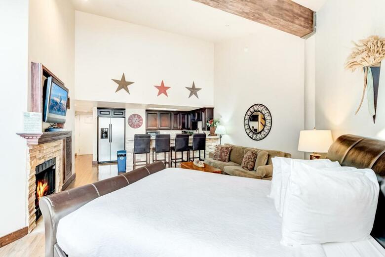 Silver King Hotel