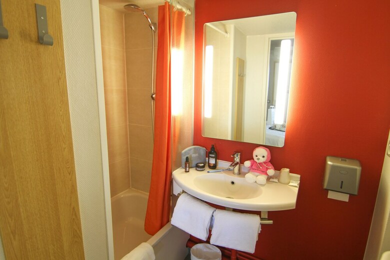 Hotel Kyriad Direct Poitiers - Gare Du Futuroscope
