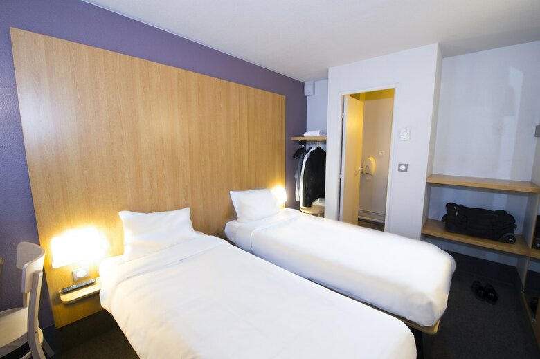 Hotel Kyriad Direct Poitiers - Gare Du Futuroscope