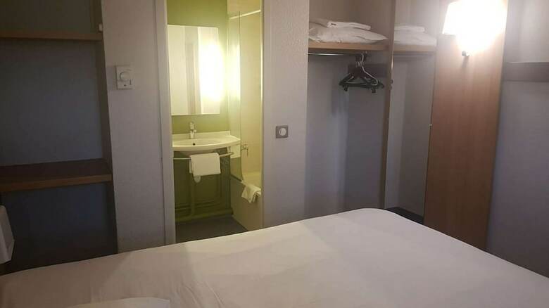 Hotel Kyriad Direct Poitiers - Gare Du Futuroscope