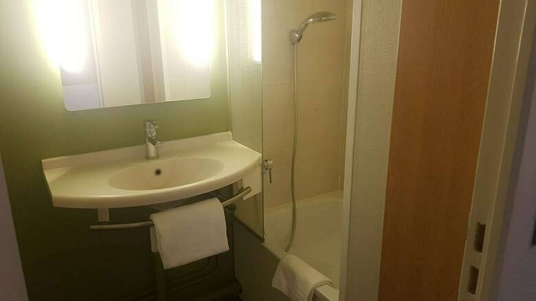 Hotel Kyriad Direct Poitiers - Gare Du Futuroscope
