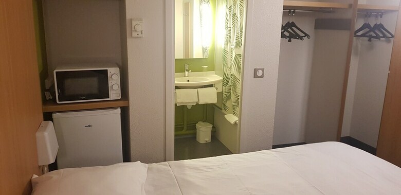 Hotel Kyriad Direct Poitiers - Gare Du Futuroscope