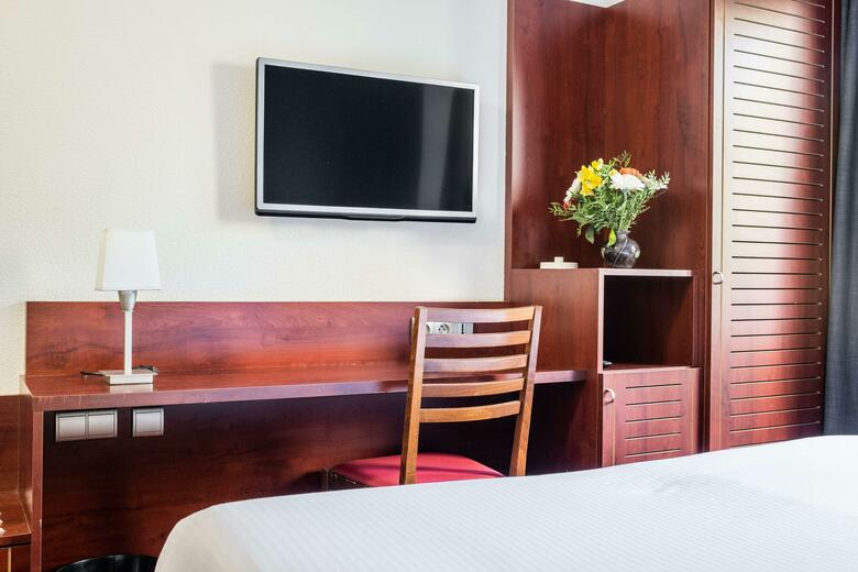 Hotel Kyriad Bordeaux Lormont