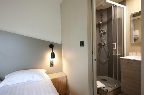 Brit Hotel Essentiel Arverne - Clermont-ferrand Sud