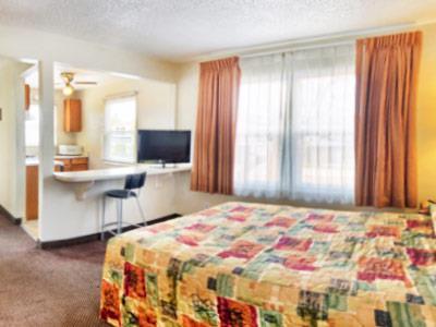 Hotel Point Loma Inn And Suites
