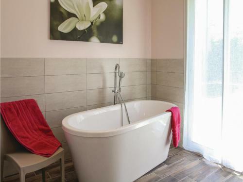 Three-bedroom Holiday Home In Mazan