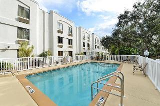 Hotel Sleep Inn & Suites