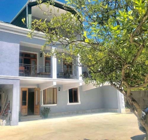 Hostal 15 Kviparosi Guest House
