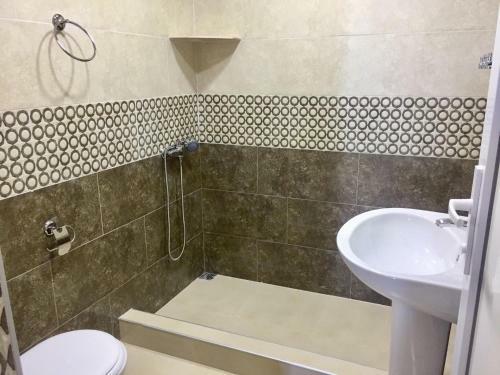 Hostal 15 Kviparosi Guest House