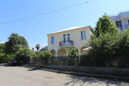 Hostal Talo's Guest House