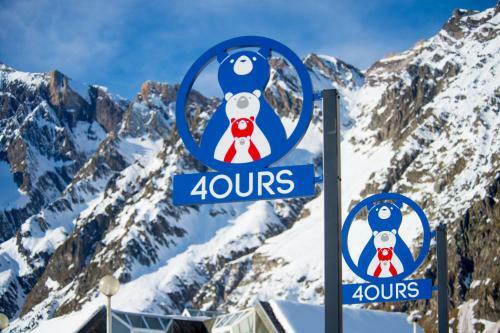 Hotel H�tel Des 4 Ours
