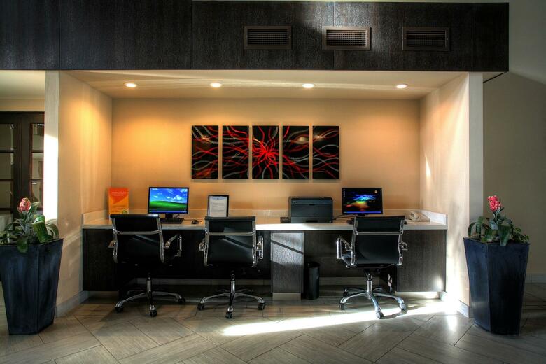 Hotel Doubletree Suites By Hilton Tucson Airport