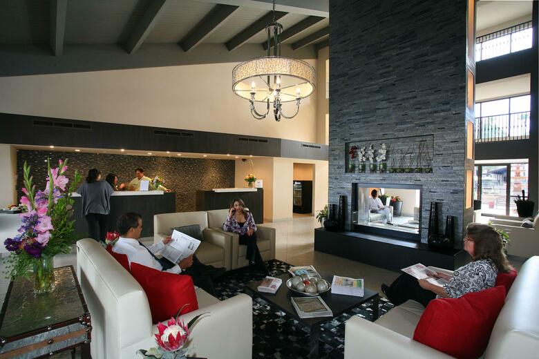 Hotel Doubletree Suites By Hilton Tucson Airport