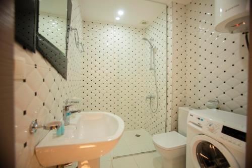 Apartamento Holiday Check Inn Batumi
