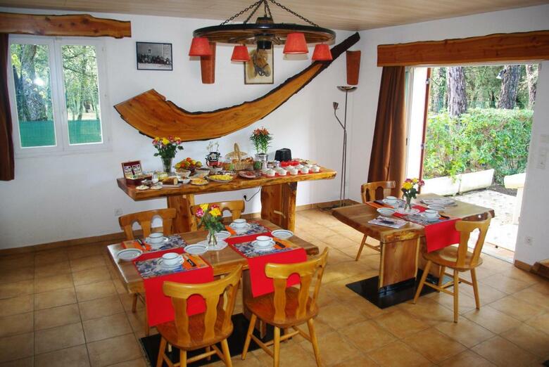 Bed & Breakfast Les Chambres D'hotes Au Bois Fleuri