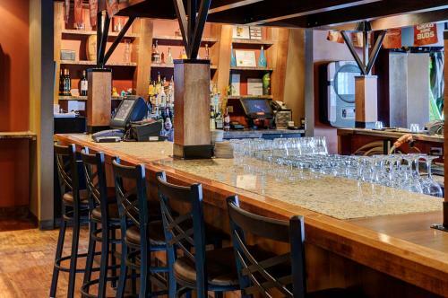 Hotel Lakeview Inns & Suites - Fort Saskatchewan