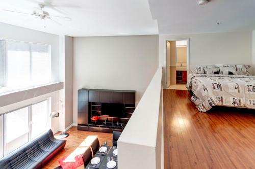 Palais-des-congr�s Furnished Apartments