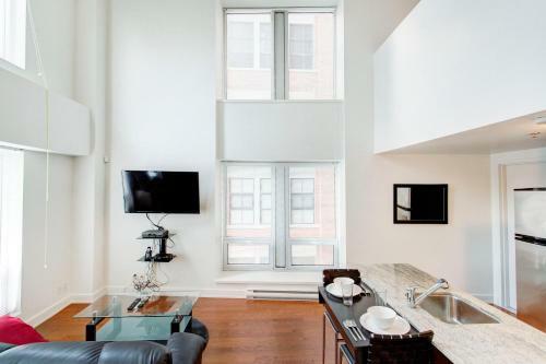Palais-des-congr�s Furnished Apartments