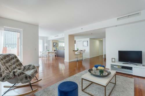 Palais-des-congr�s Furnished Apartments