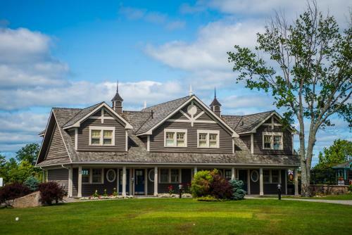 Hotel Rawley Resort, Spa & Marina