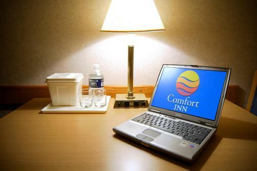 Hotel Comfort Inn Oshawa