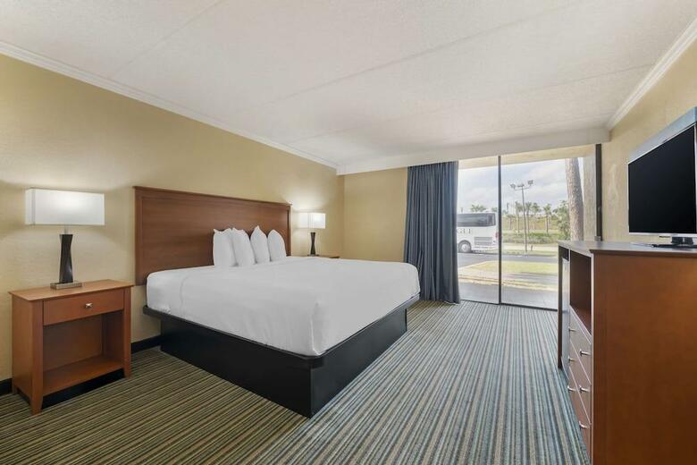 Hotel Holiday Inn Express Daytona Speedway