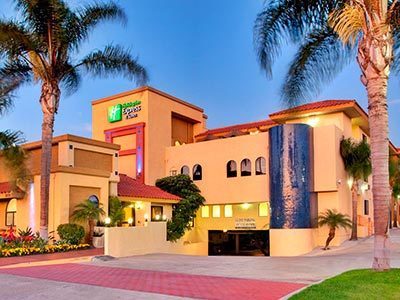 Hotel Holiday Inn Express And Suites Costa Mesa