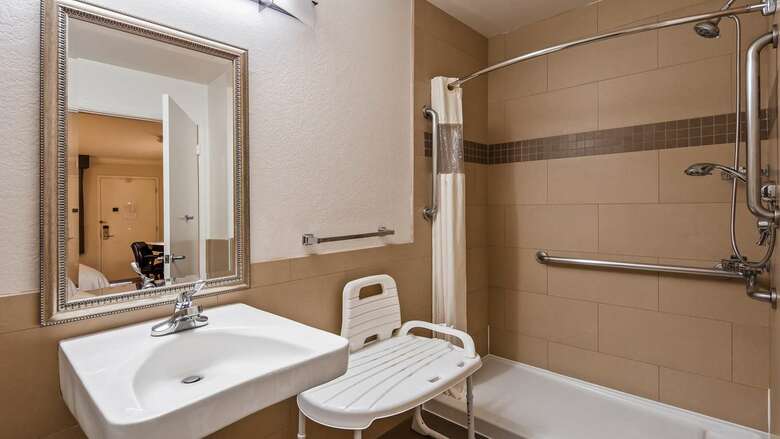 Hotel Best Western Orange County Airport North