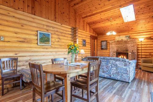 Hotel Cusheon Lake Resort