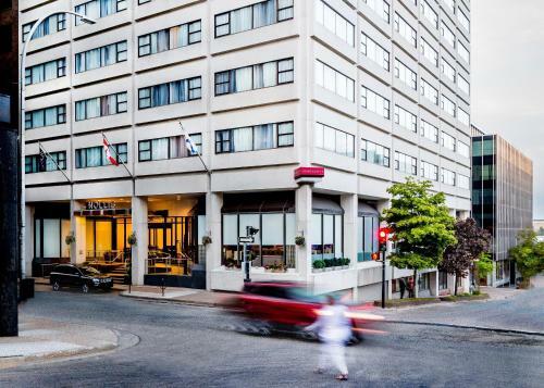 Hotel The Hollis Halifax - A Doubletree Suites By Hilton