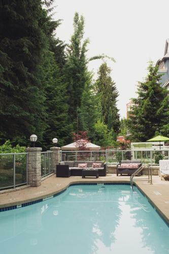 Summit Lodge Boutique Hotel Whistler