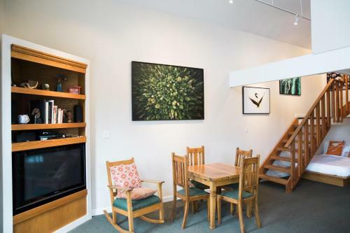 Apartamento Island Village Properties At Fred Tibbs