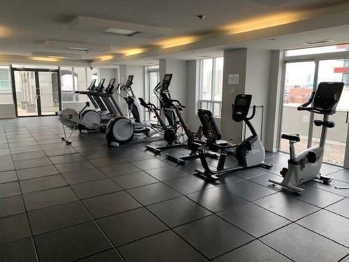 Apartamento Toronto Luxury Accommodations - University Plaza