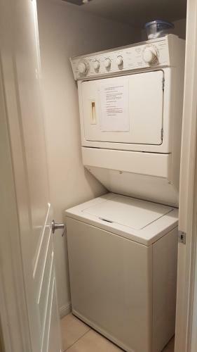Apartamento Toronto Luxury Accommodations - University Plaza