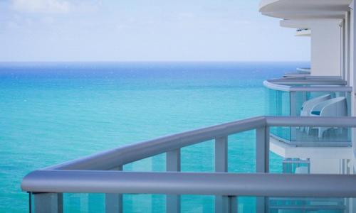 Sunny Isles Beach Marenas Apartment