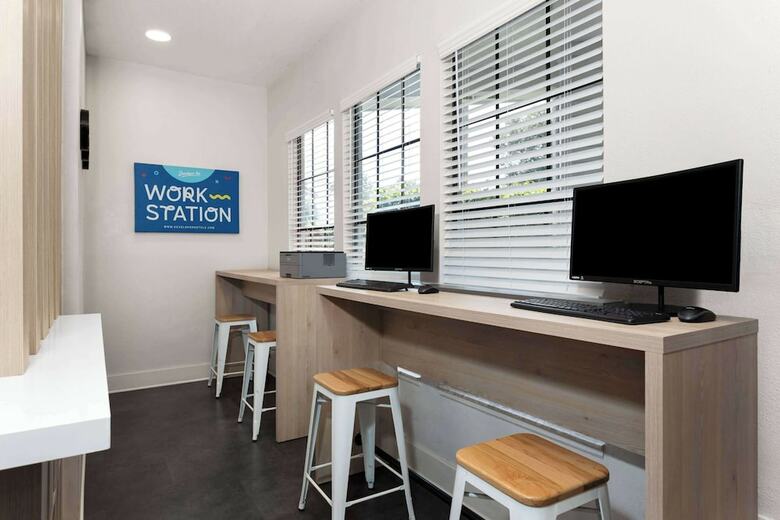 Hotel Developer Inn Maingate, A Baymont By Wyndham