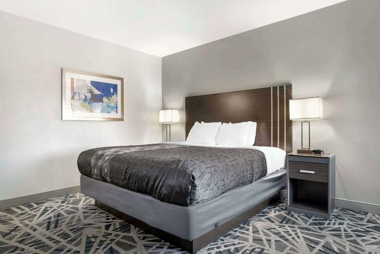 Hotel La Quinta & Suites Montgomery Carmichael Road