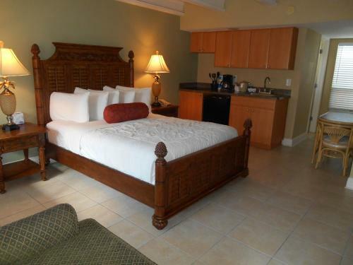 Hotel Bayside Inn And Marina