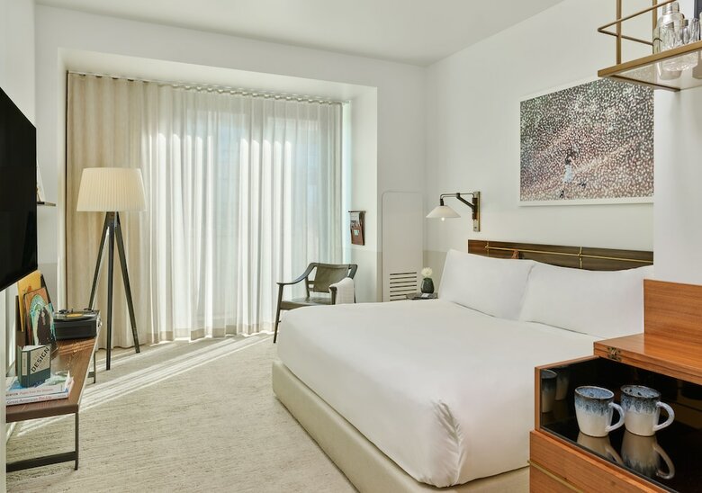 Halcyon - A Hotel In Cherry Creek