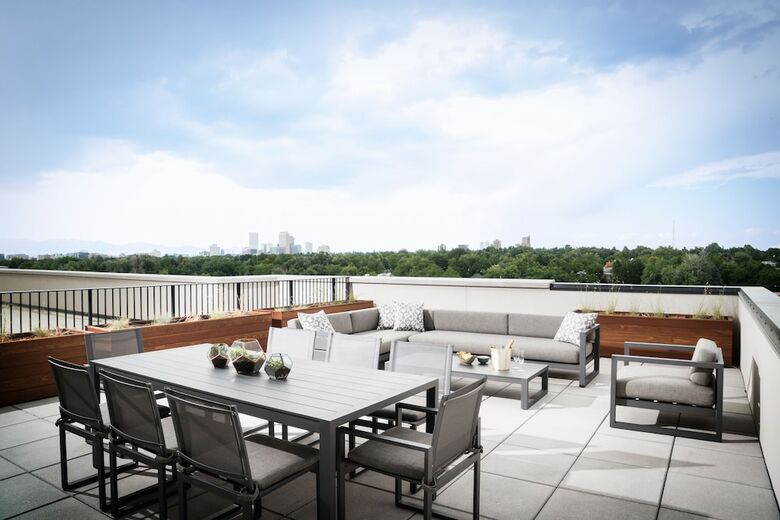 Halcyon - A Hotel In Cherry Creek