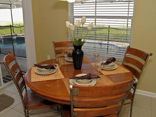Villa 2678 Manesty Windsor Hills