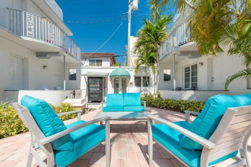 Courtyard Two-bedroom Apartments By Royal Stays